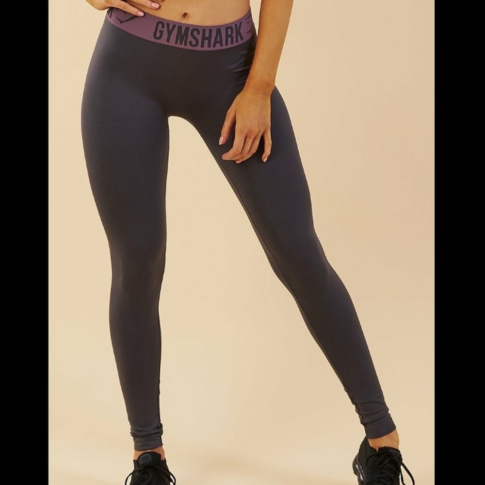 Gymshark fit leggings in charcoal and purple